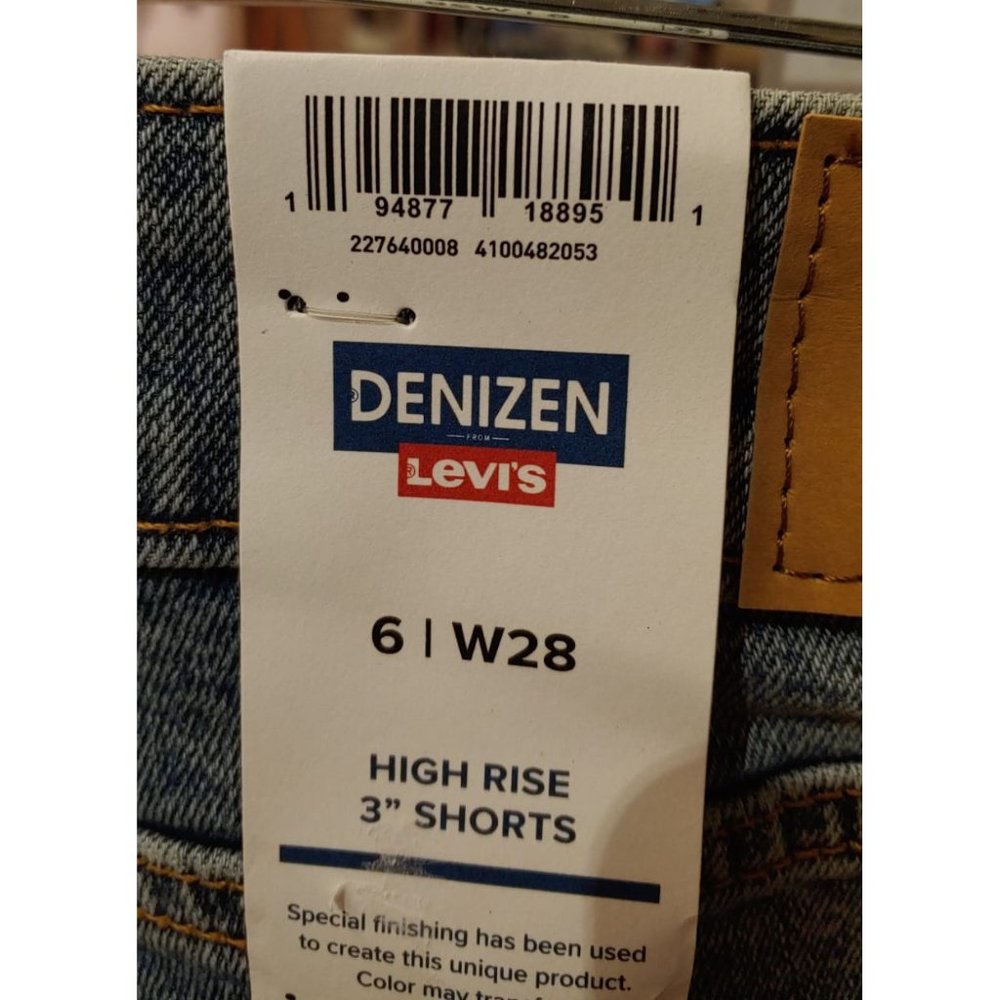 DENIZEN Levi's® Women's High-Rise 3" Jean Shorts 4 W27 - Picture 6 of 9